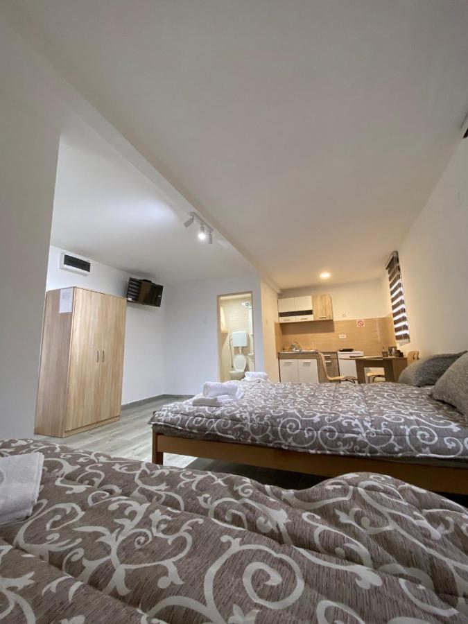 Vila Nika Crni Vrh Luaran gambar
